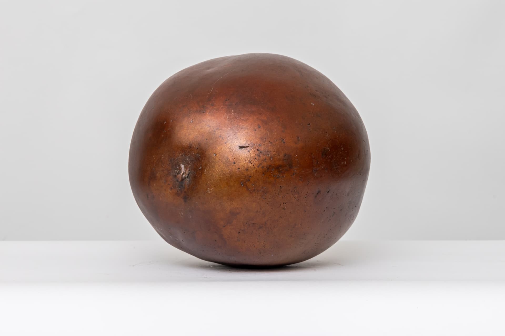 Bateekha I, bronze watermelon form, front view